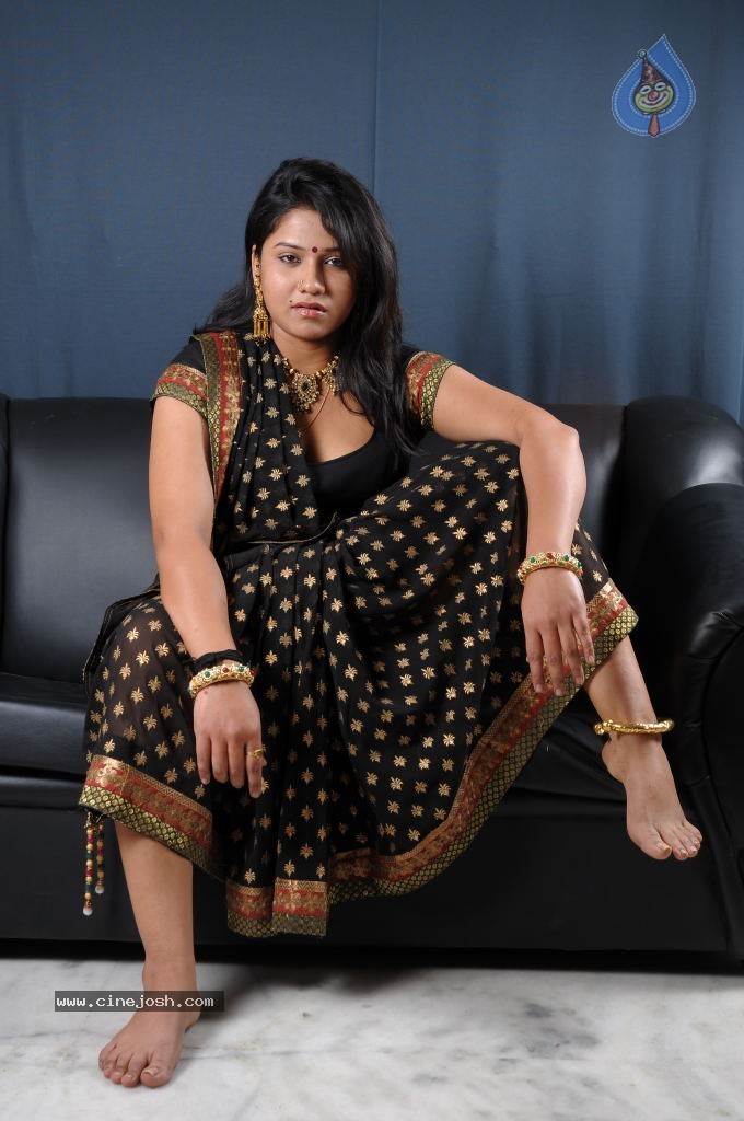 Jyothi New Stills - 97 / 111 photos