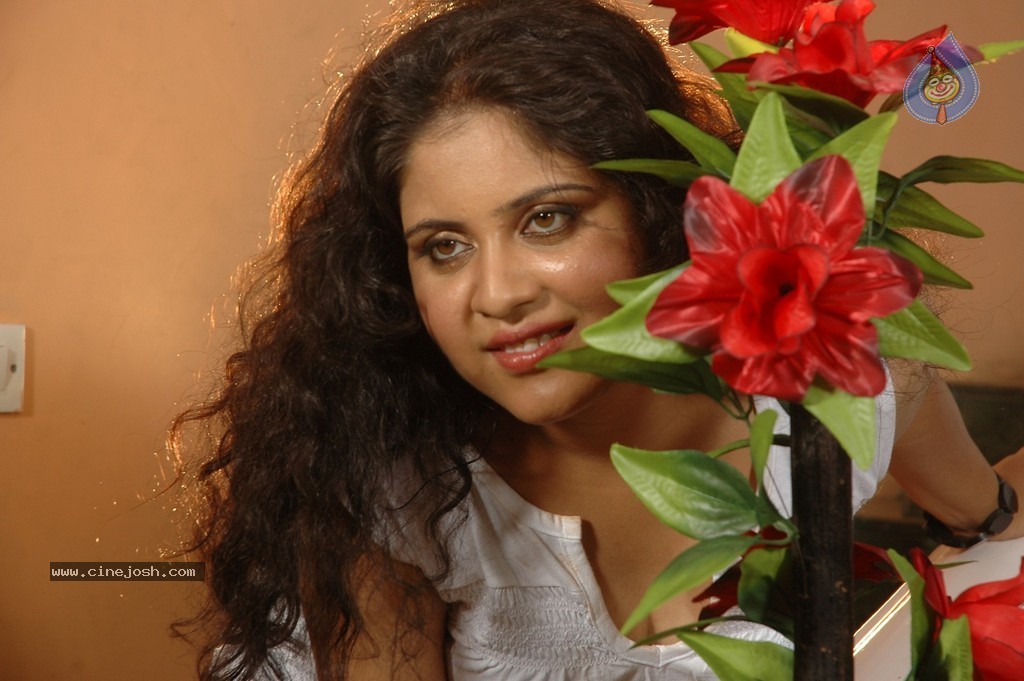 Jyothsna Hot Gallery - 38 / 84 photos