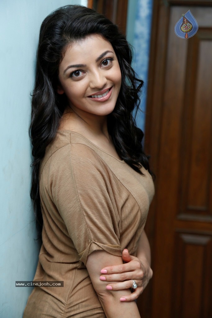 Kajal Agarwal Latest Stills - 49 / 135 photos