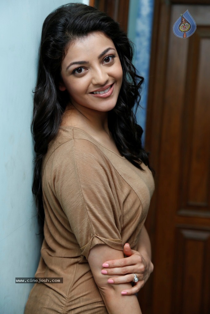 Kajal Agarwal Latest Stills - 90 / 135 photos