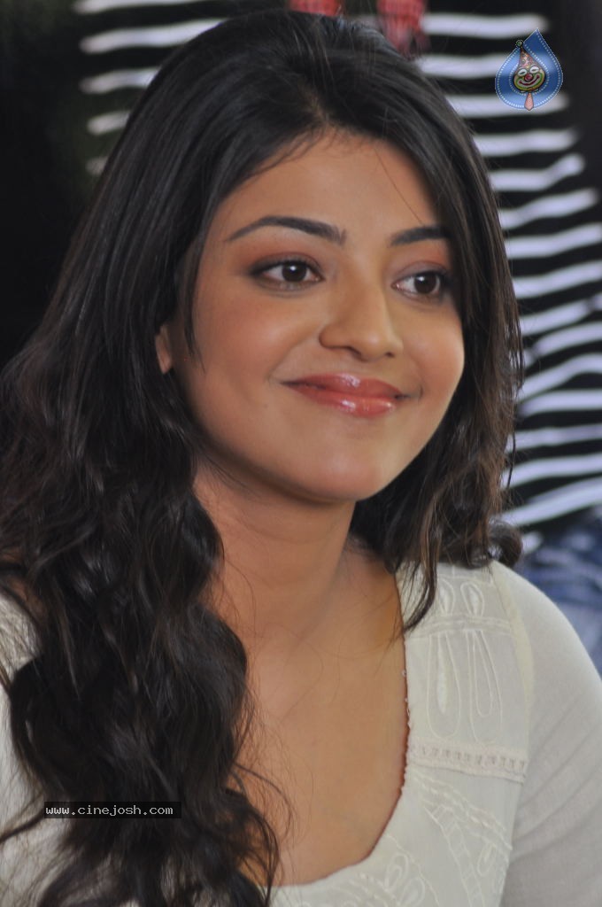 Kajal Agarwal Stills - 8 / 70 photos