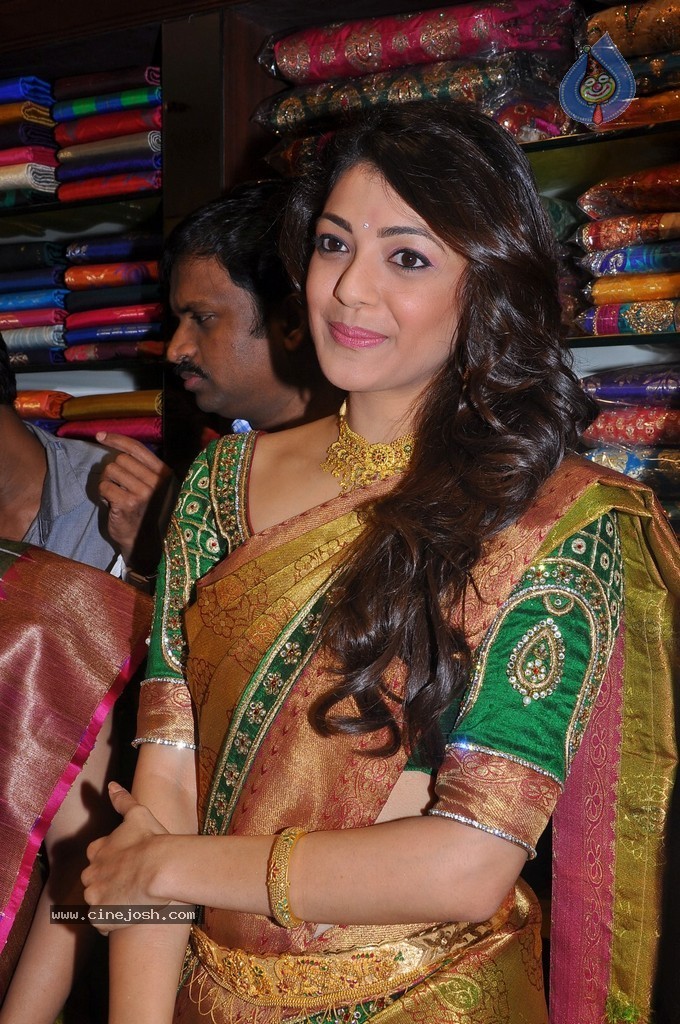 Kajal Latest Stills - 21 / 152 photos