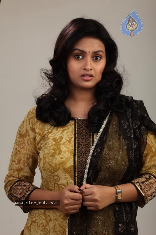 Kalyani New Photo Gallery - 9 / 82 photos