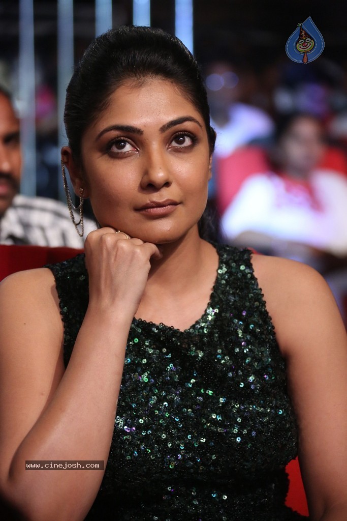 Kamalini Mukherjee at GAV Audio - 68 / 150 photos