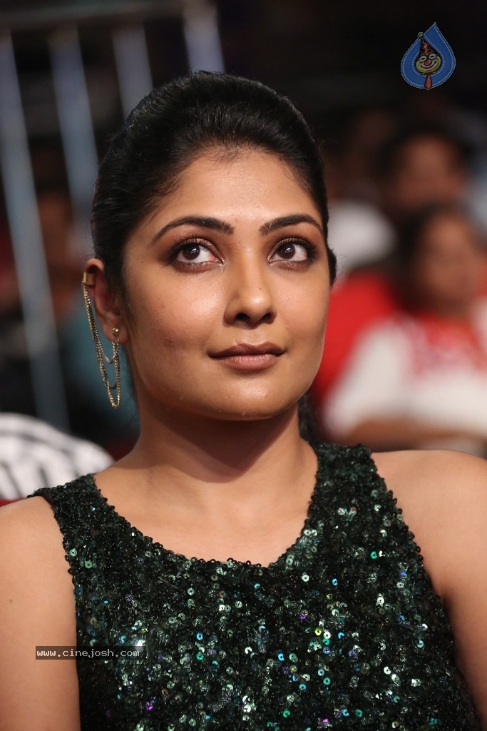 Kamalini Mukherjee at GAV Audio - 73 / 150 photos