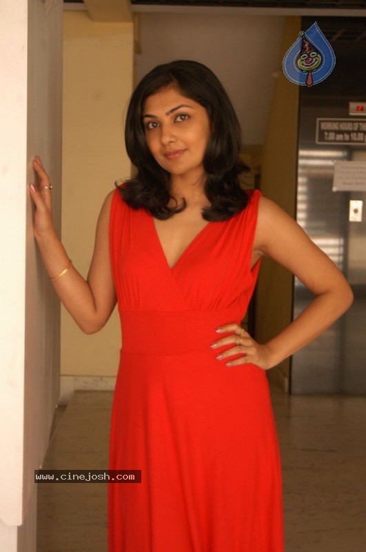 Kamalini Mukherjee  Latest Gallery - 21 / 25 photos