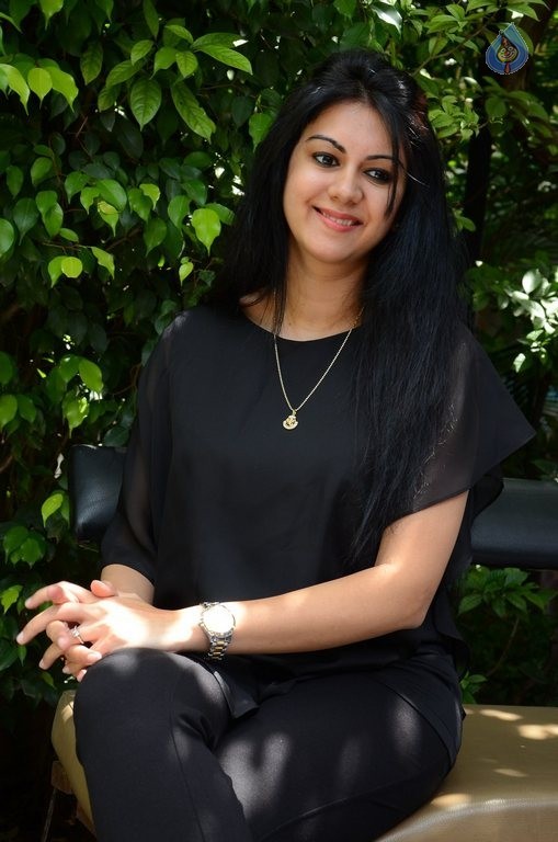 Kamna Jethmalani Latest Photos - 35 / 41 photos