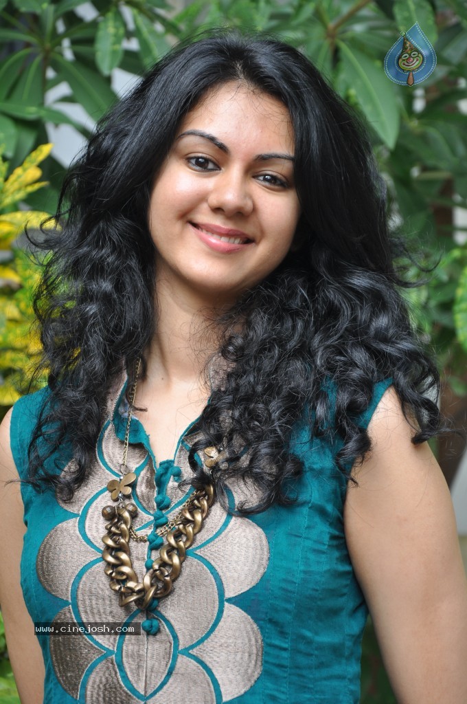 Kamna Jethmalani Latest Stills - 19 / 40 photos