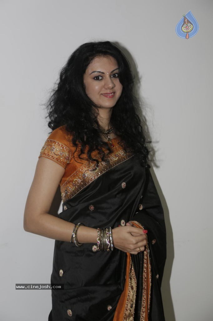 Kamna Jethmalani Latest Stills - 26 / 77 photos