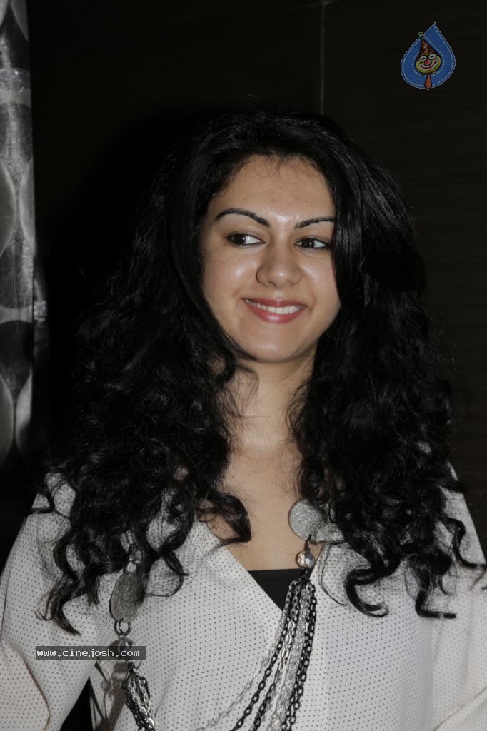 Kamna Jethmalani Latest Stills - 34 / 77 photos