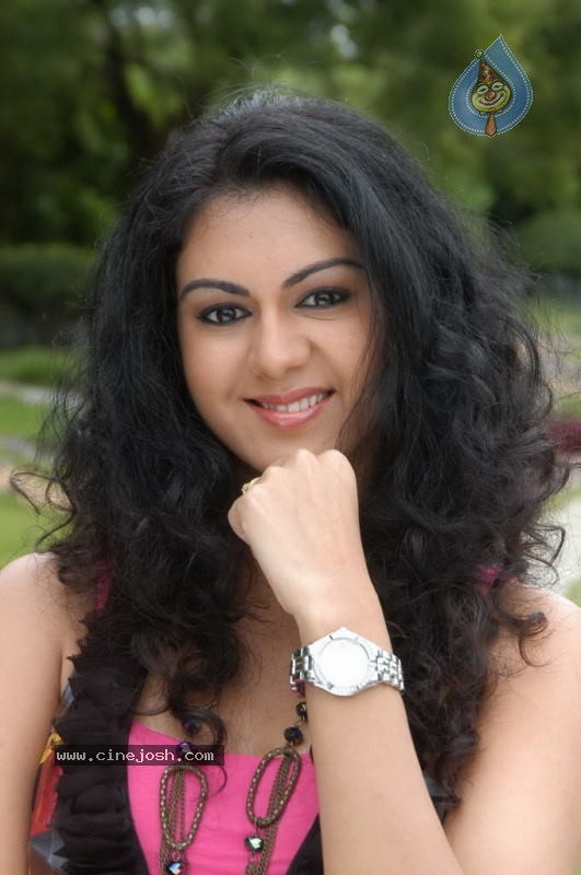 Kamna Jethmalani New Stills - 53 / 64 photos