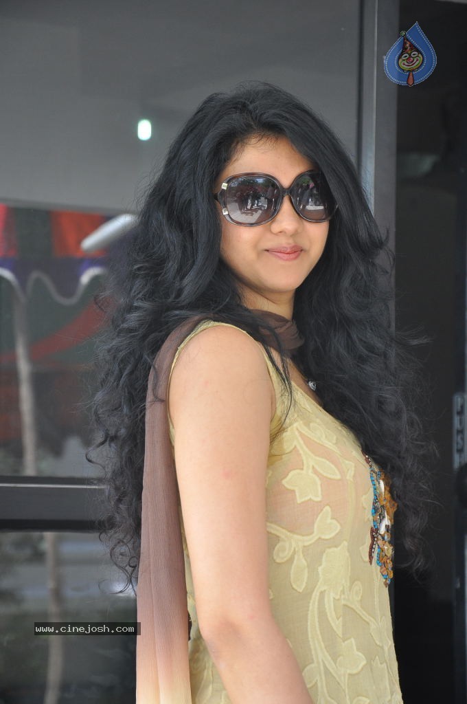 Kamna Jethmalani New Stills - 11 / 29 photos