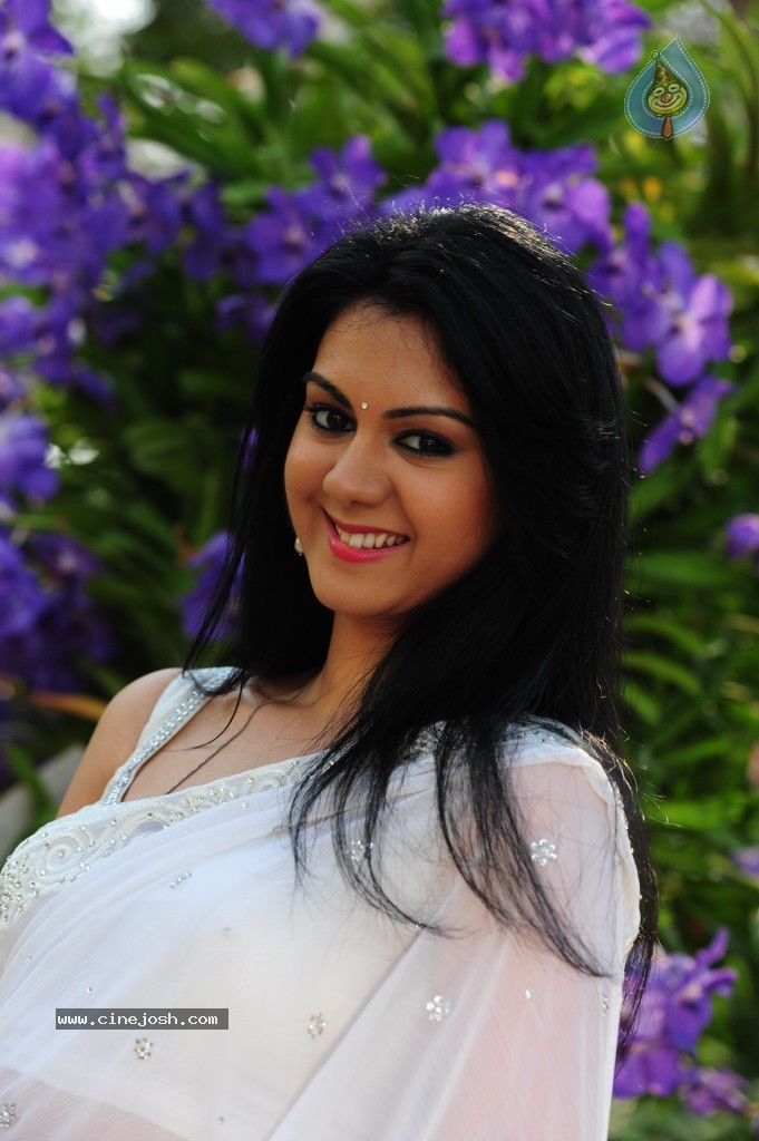 Kamna Jethmalani New Stills - 6 / 49 photos