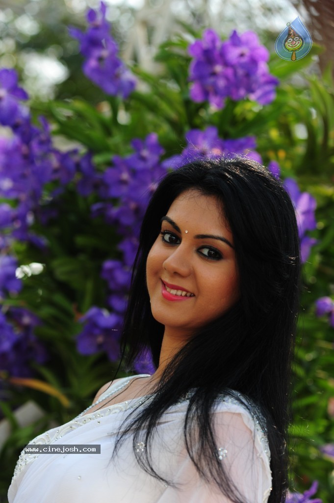 Kamna Jethmalani New Stills - 29 / 49 photos
