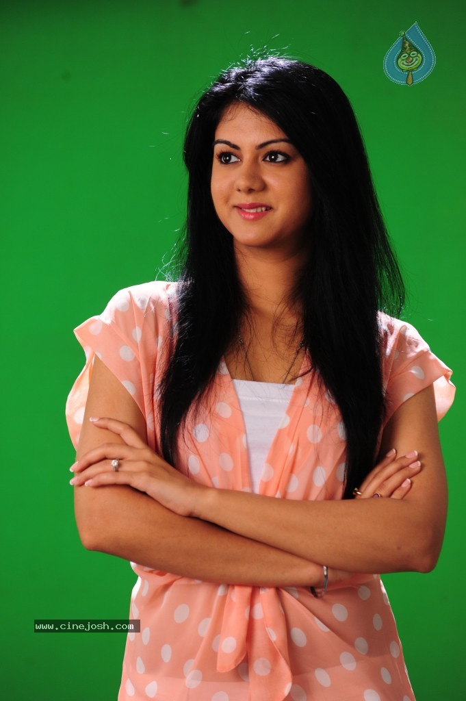 Kamna Jethmalani New Stills - 24 / 48 photos
