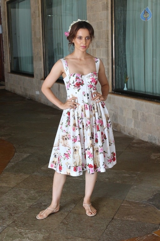 Kangana Ranaut Latest Photos - 17 / 18 photos