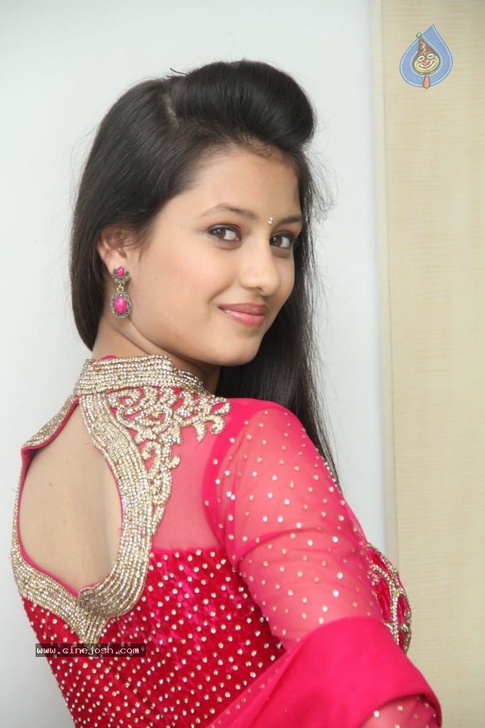 Kanika Tiwari Latest Stills - 51 / 79 photos