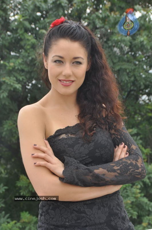 Karma Movie Actress Jade Tailor  - 36 / 52 photos