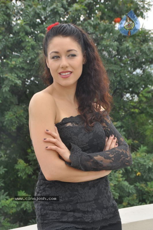 Karma Movie Actress Jade Tailor  - 38 / 52 photos