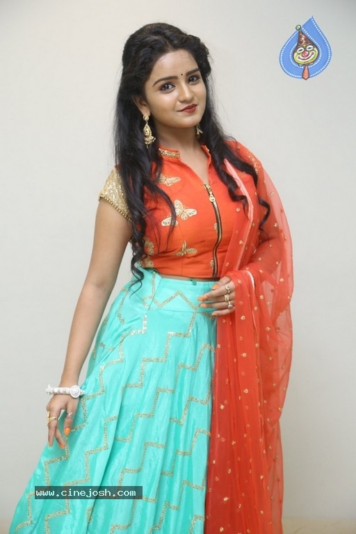 Karonya Kathrin Latest Photos - 15 / 21 photos