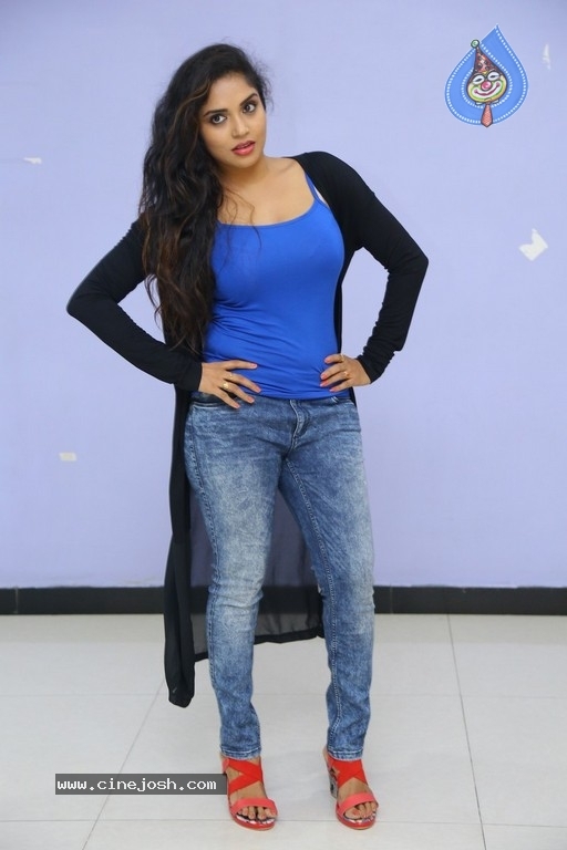 Karunya Chowdary Photos - 15 / 30 photos