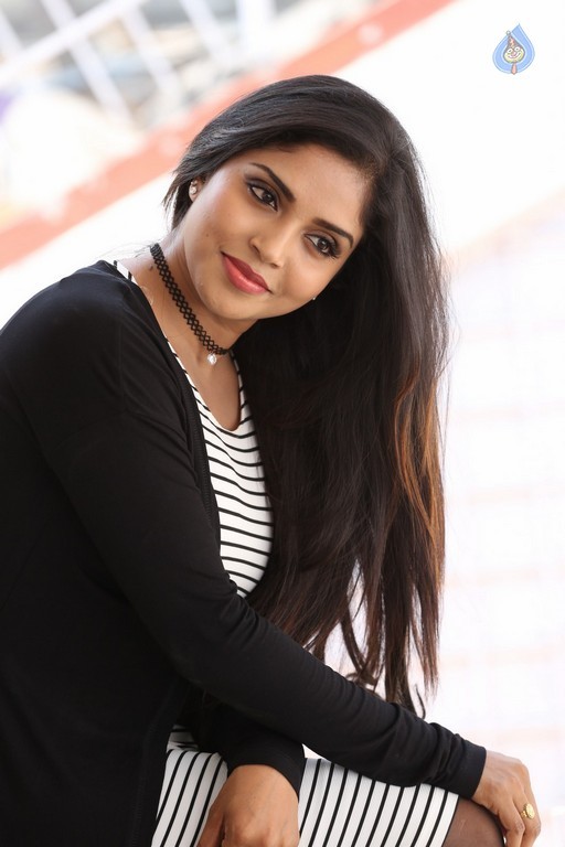 Karunya Chowdary Photos - 20 / 61 photos