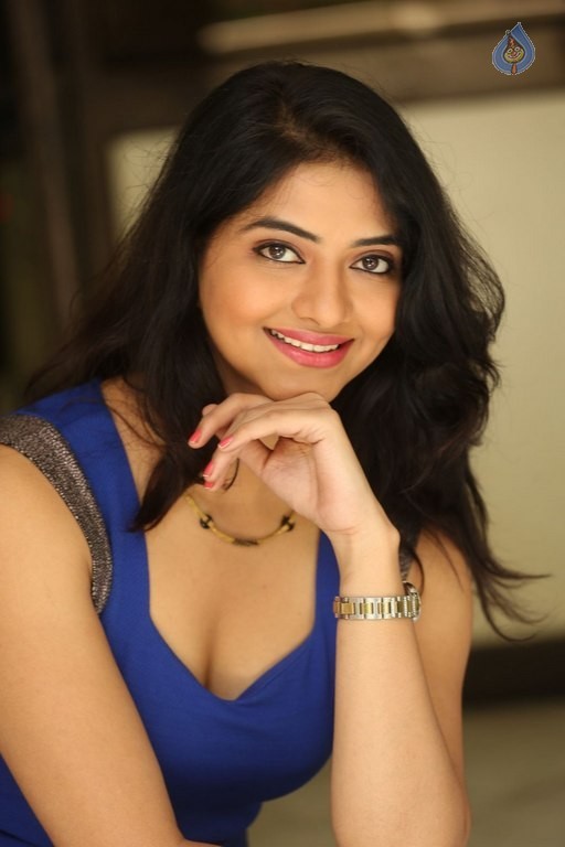 Kashmira Kulkarni New Pics - 58 / 63 photos