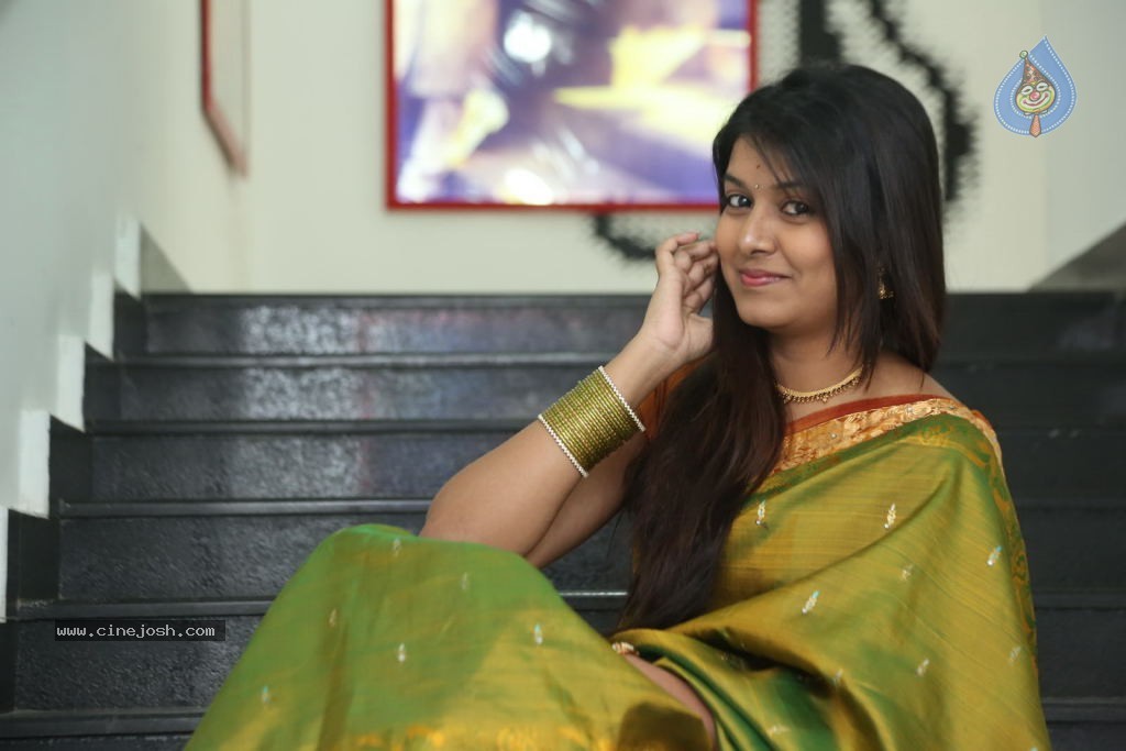 Kavya Kumar Latest Gallery - 36 / 107 photos