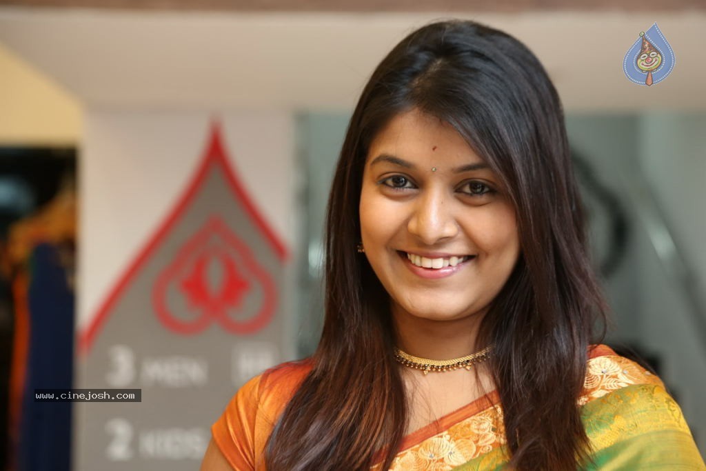 Kavya Kumar Latest Gallery - 48 / 107 photos