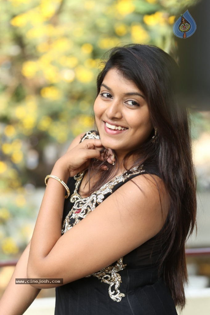 Kavya Kumar New Gallery - 123 / 145 photos
