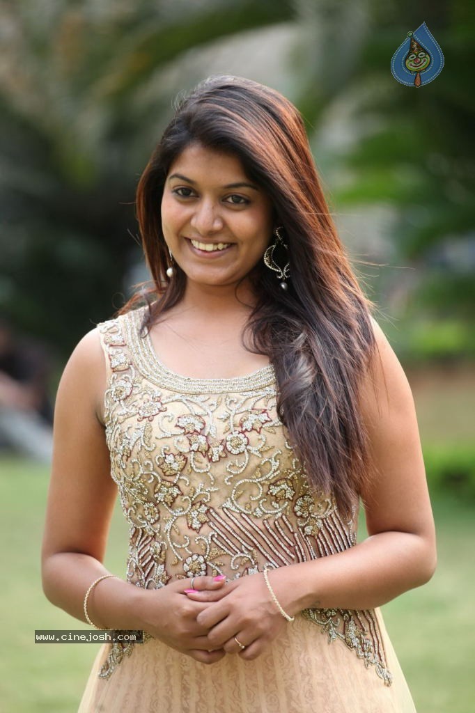 Kavya Kumar New Pics - 15 / 83 photos