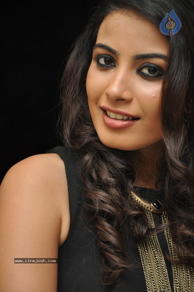 Kavya M. Shetty Stills - 25 / 49 photos
