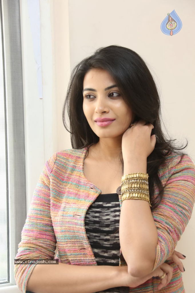 Kavya Shetty New Photos - 66 / 110 photos