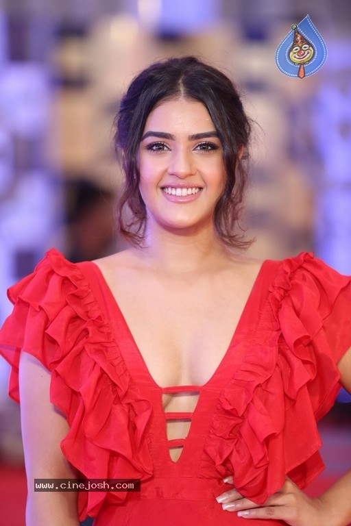 Kavya Thapar at Gaana Mirchi Music Awards South 2018 - 17 / 21 photos