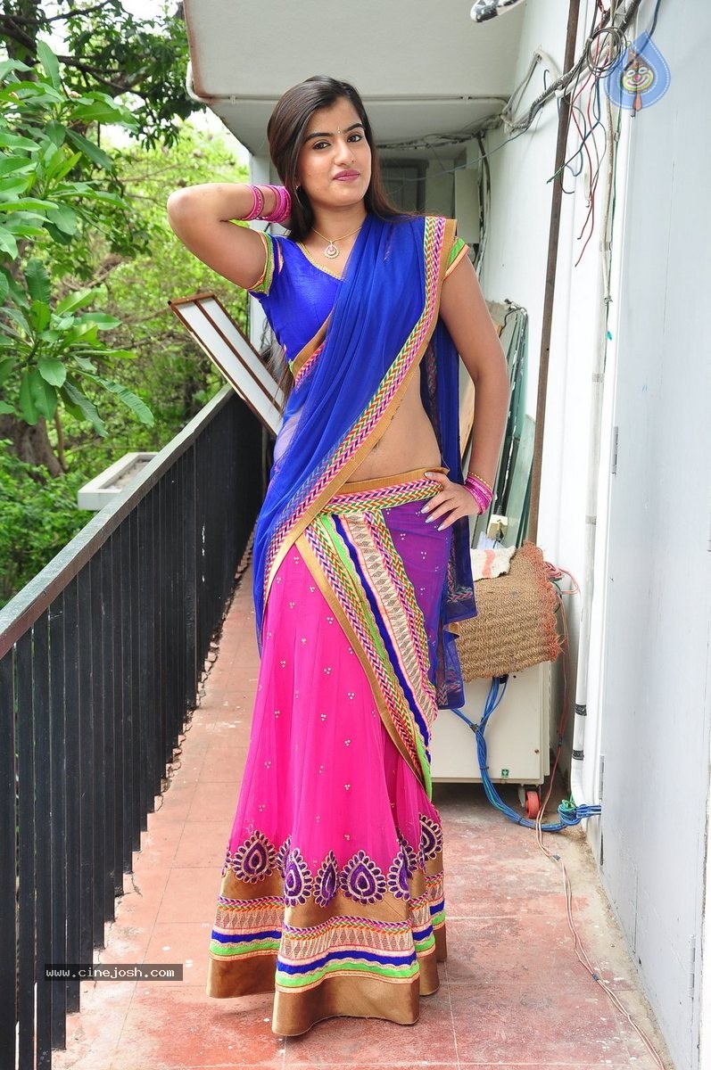Keerthana Podhval Photos - 32 / 63 photos