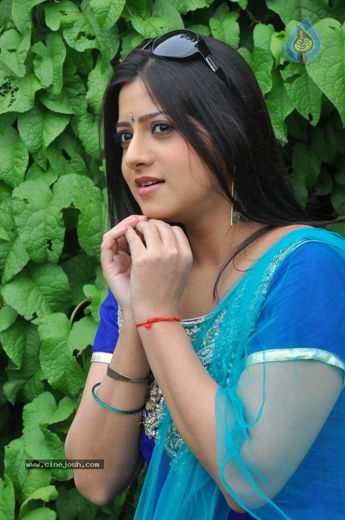Keerthi Chawla Latest Stills - 85 / 87 photos