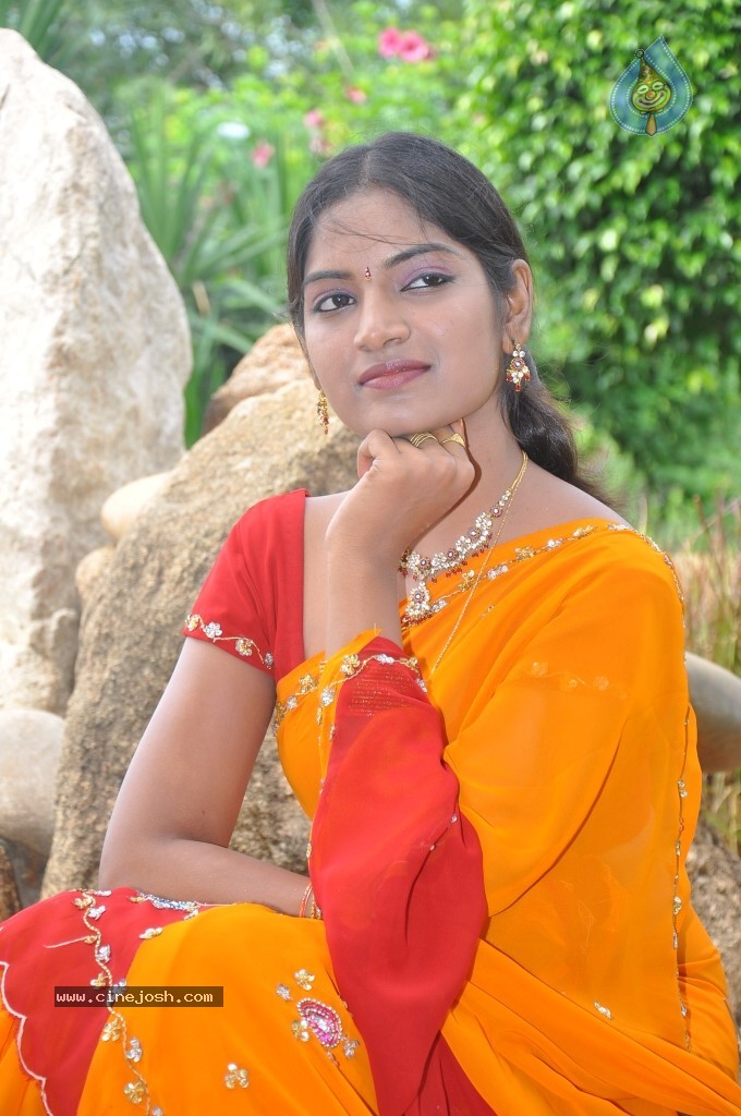 Keerthi Sen Stills - 34 / 35 photos