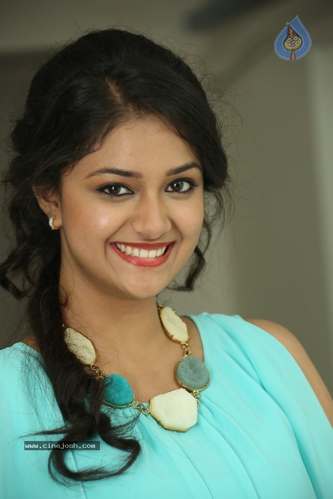 Keerthi Stills - 37 / 120 photos