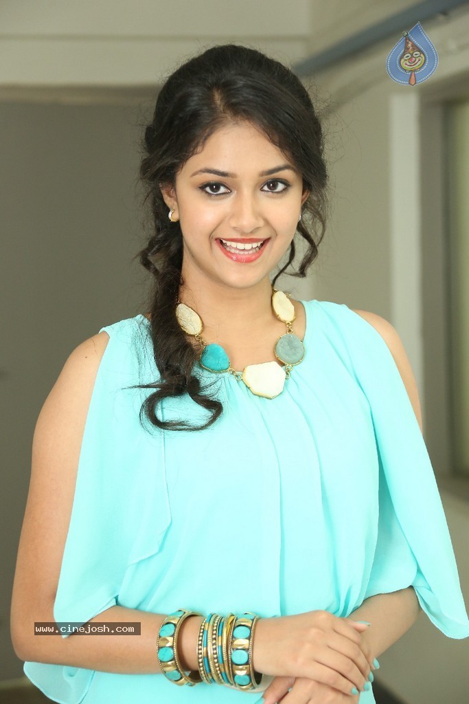 Keerthi Stills - 74 / 120 photos