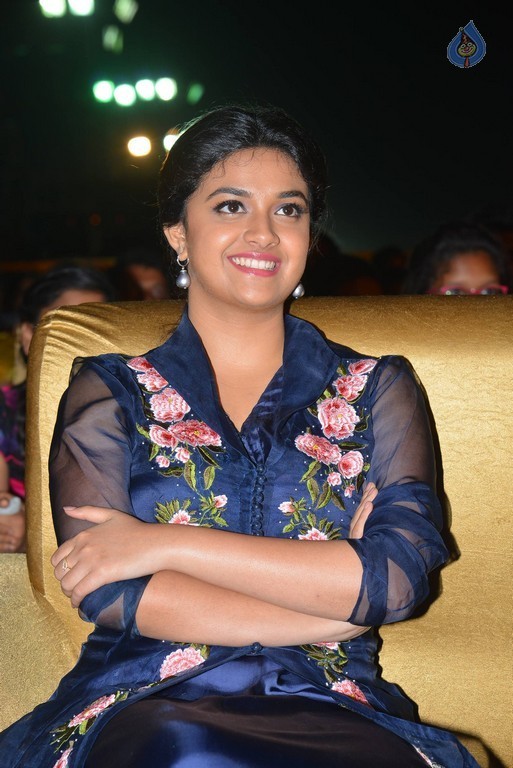 Keerthi Suresh at Nenu Local Audio Launch - 28 / 37 photos