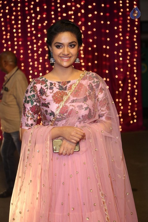 Keerthy Suresh at Zee Telugu Apsara Awards - 6 / 15 photos