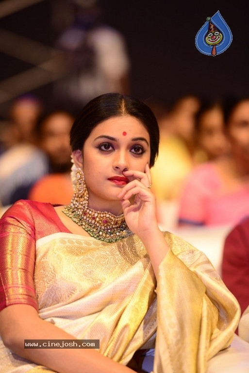 Keerthy Suresh New Pics - 4 / 21 photos