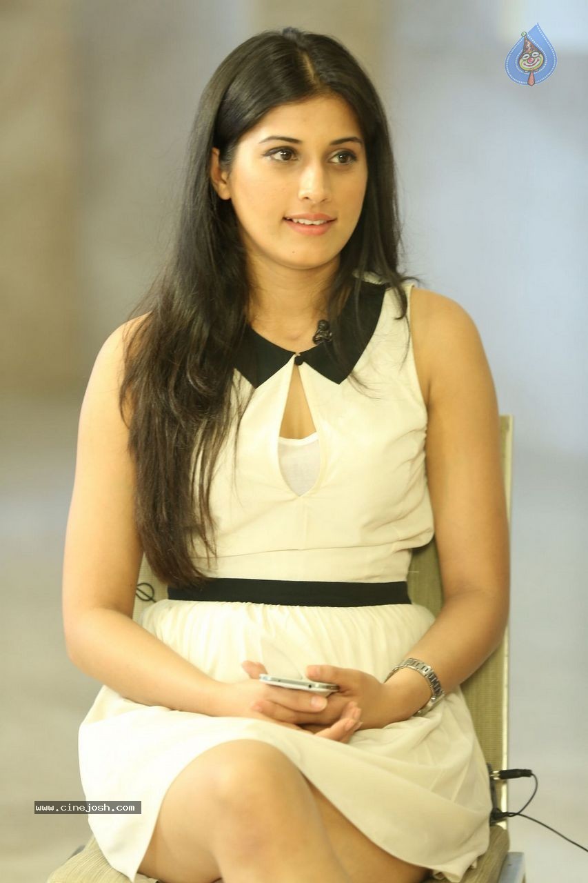 Kratee New Photos - 5 / 49 photos