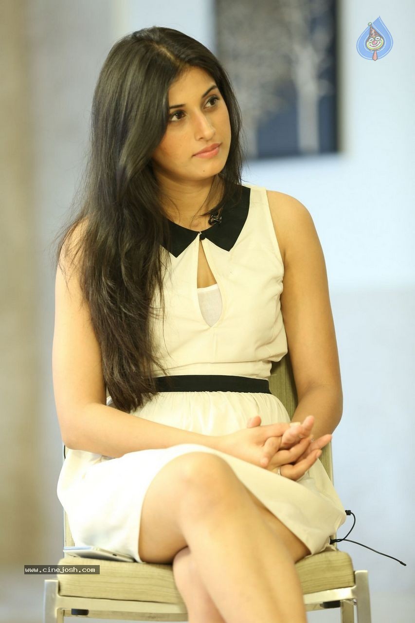 Kratee New Photos - 34 / 49 photos