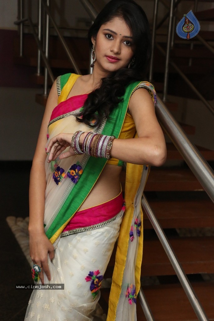 Khushi Stills - 65 / 68 photos