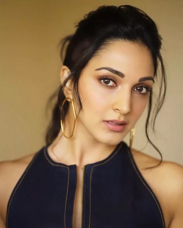 Kiara Advani Stills - 6 / 8 photos