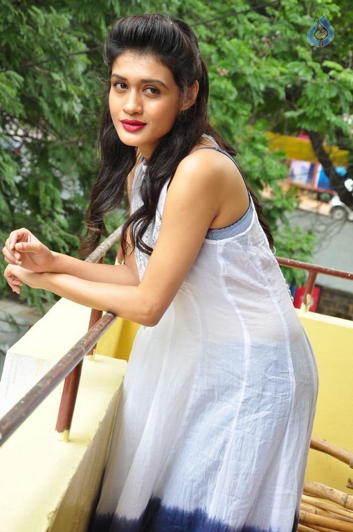 Kimaya New Photos - 12 / 28 photos