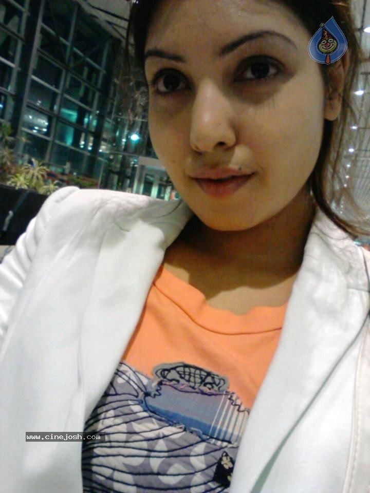 Komal Jha New Stills - 8 / 62 photos