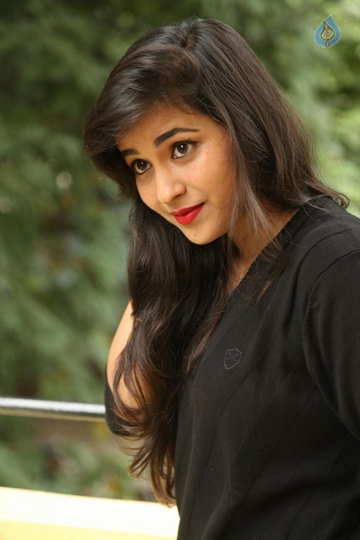 Komali Latest Photos - 5 / 19 photos