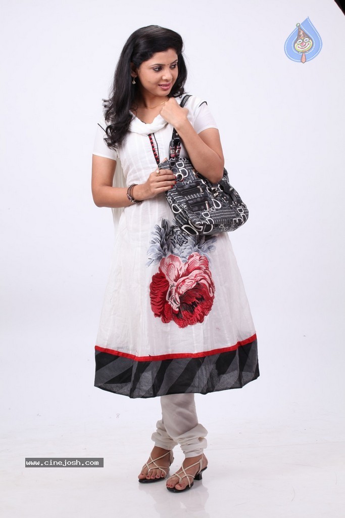 Koyal Das New Photos - 6 / 35 photos